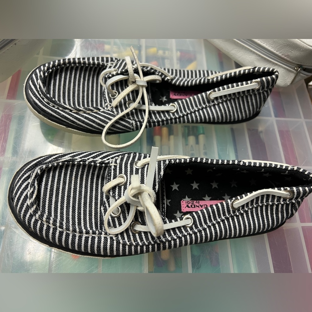 Rock candy boat shoes never worn!